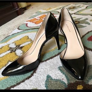 BCBG Black Pumps